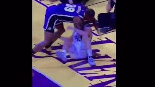 NBA Watch: Gay Dwight Howard Is Back As He Just Fingered Georges Niang In The Middle Of A Game #NBA