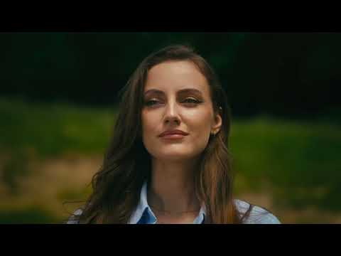 Ioana Ignat &amp; Moonsound - Pariu cu dragostea (Official Video)