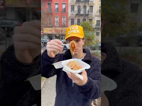 Eating through Chinatown & Little Italy with @Viator check the link in my bio#ad #DoMoreWithViator