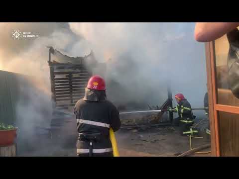 М. Охтирка: приборкуючи пожежу, вогнеборці врятували житловий будинок