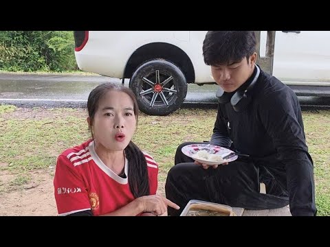 กินข้าวข้างทางกับผู้บ่าวเติมพลังก่อนเข้าป่าบรรยากาศดีคักจ้าฝนกะรินแซมแซะๆ16ก.ค2025