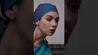 ¡Aslı tiene miedo de perder a Ferhat! - Amor en Blanco y Negro | Siyah Beyaz Aşk #shorts