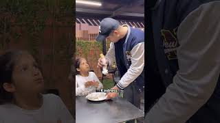 Stranger's act of Kindness Melts Hearts!#kindness#heartwarming