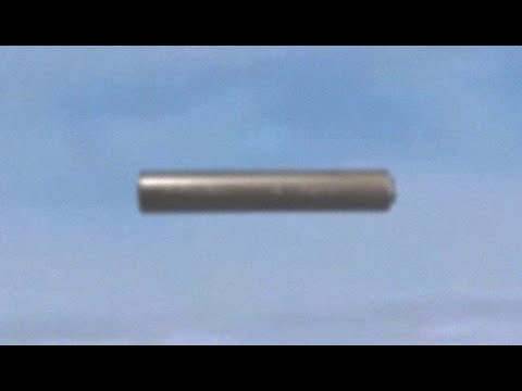 OVNI CILINDRICO GRABADO DESDE UN AVION!