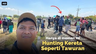 Edan‼️Momen Langka Ratusan Orang Abadikan Kereta Api di sini