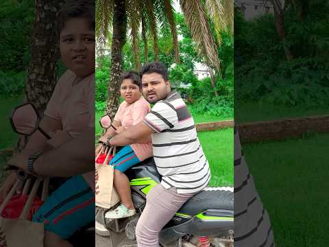উল্টে ভারি পরে গেলো 🤣 #youtubeshorts #funnyvideo #comedyvideo #funnyreels #sampasuvranillifestyle