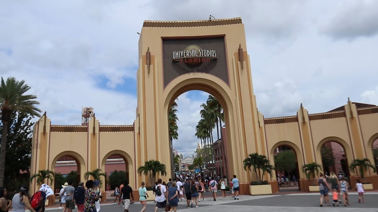 What's New At Universal Orlando This Week! New Ride Progress Updates, New Merch & Endless Summer The Tim Tracker