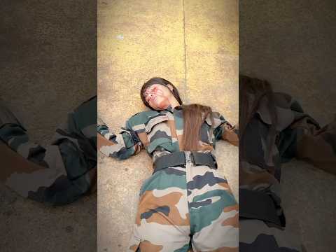 10 Sal bad mili foji apne bap ko 🇮🇳#army #shorts #trending #youtubeshorts