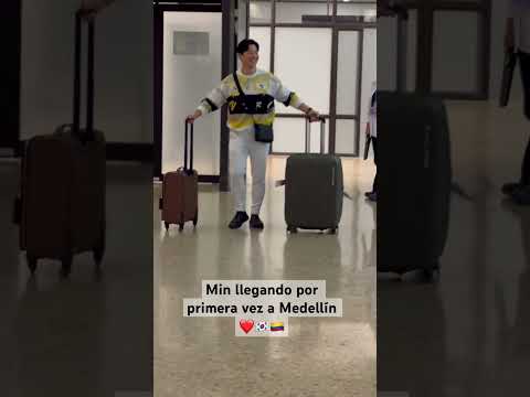 Min llegando a Medellín, Colombia 🇨🇴🇰🇷🫶🏼 #internationalcouple #oppa #noviocoreano #armybts