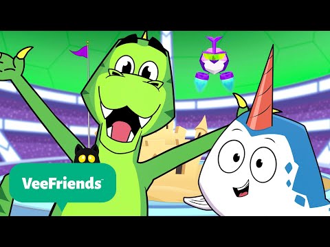 SuperSized Sandcastle! | Vee Friends 🐈‍⬛| Cartoons For Kids