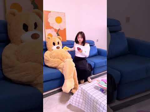 Giả làm gấu bông để trêu chọc bạn gái, #haihuoc; #giaitri; #troll; #funny; #shorts
