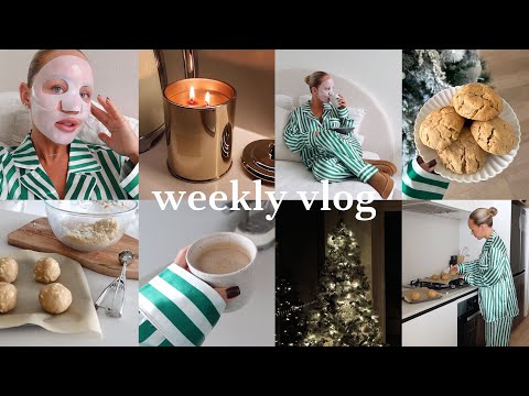 VLOG | 12 days of christmas giveaways, baking brooki cookies, date night, gingerbread houses etc