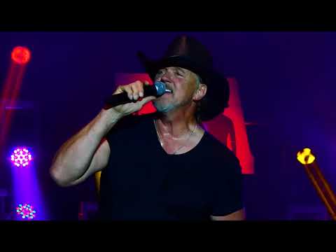 Trace Adkins - Where The Country Girls At 10/15/22