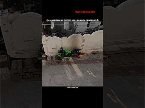 Bike Mein Aag Laga Diya Chhapri 🥶🤯#motovlog #viral #ytshorts #chapri #crash #reels #vlog #bikeride