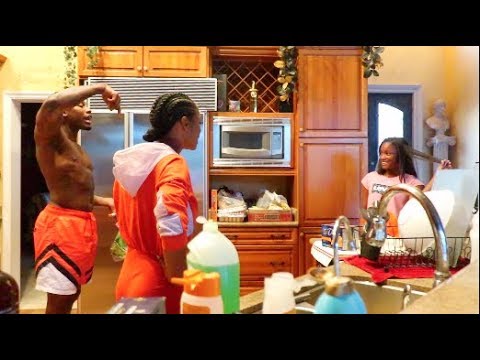 CAN I INVITE MY BOYFRIEND TO MY BIRTHDAY PARTY PRANK ON MY PARENTS!
