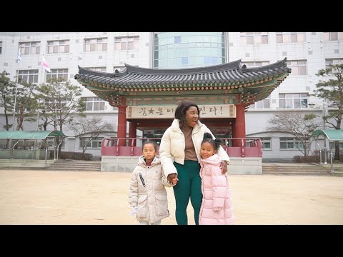 Twins First Day of Korean School! *School Tour*