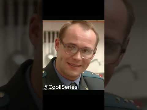 Глухарь разбирается с быдлом #глухарь #short #shorts #kino #film #глухарь #глухарь #глухарь #глухарь