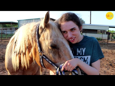 A Disabled Teen Who Learned to Speak by Talking to Horses