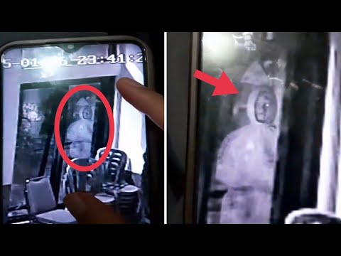 POCONG DI KANTOR DESA TEREKAM CCTV ! PENAMPAKAN HANTU TERJELAS DAN SERAM BIKIN TERBAYANG-BAYANG