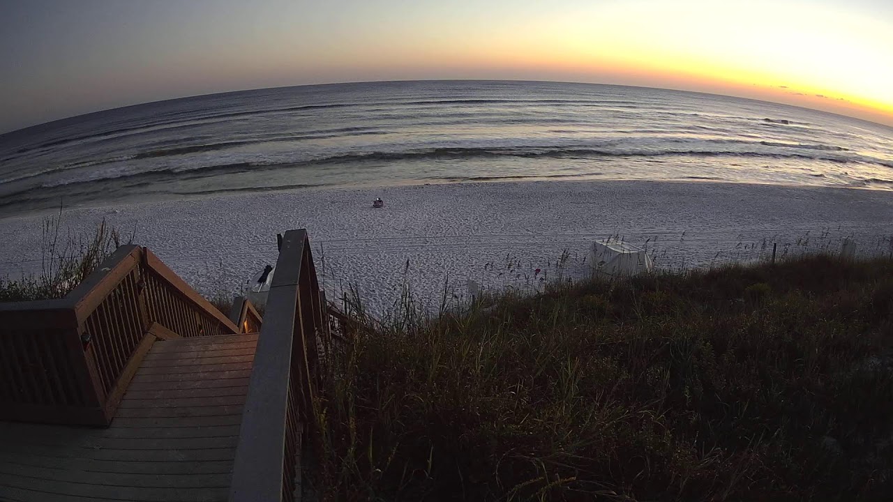 Blue Mountain Beach webcam