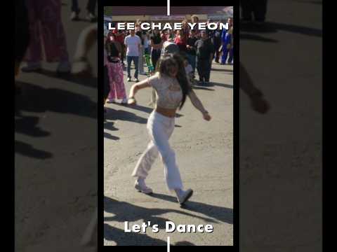 ??K-pop in public - LEE CHAE YEON “Lets Dance”!