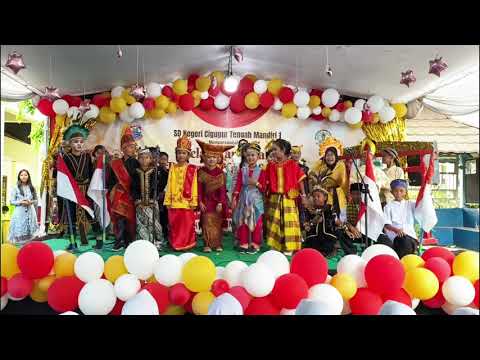 PUISI DAN MENYANYI LAGU KEBYAR KEBYAR GELAR KARYA P5 BHINEKA TUNGGAL IKA