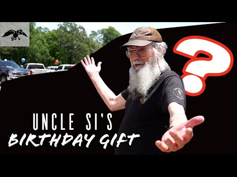 Uncle Si's Treats Himself to a Birthday Gift | It took him 74 YEARS!