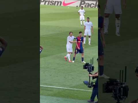 Modric and Pedri 😂 #pedri #modric #barcelona #realmadrid #football #fyp