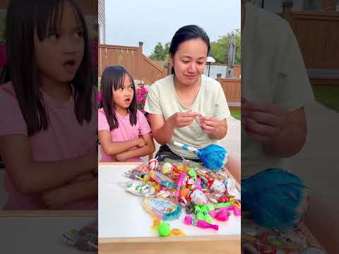 Give me back my candy 🍬😱🍭🤣❤️👧🏻