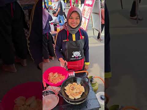 MERANTAU KE TUBAN JUALAN MARTABAK USUS VIRAL! SAMPAI KEBELI RUMAH DAN MOBIL