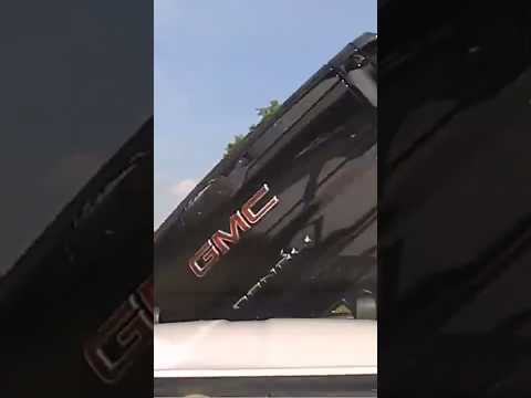 High speed drug bust ends after truck crashes #shorts