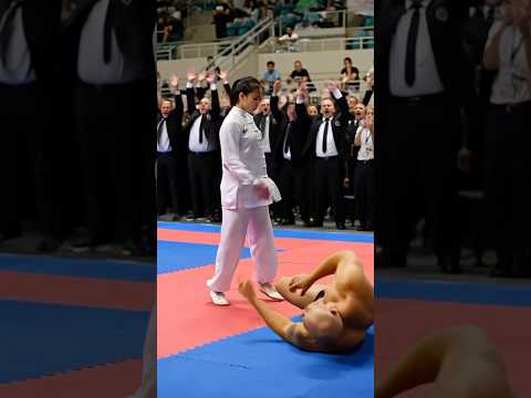 When a beautiful woman gets serious,no one can match her #kungfu #taichi #funny #amazing #cool