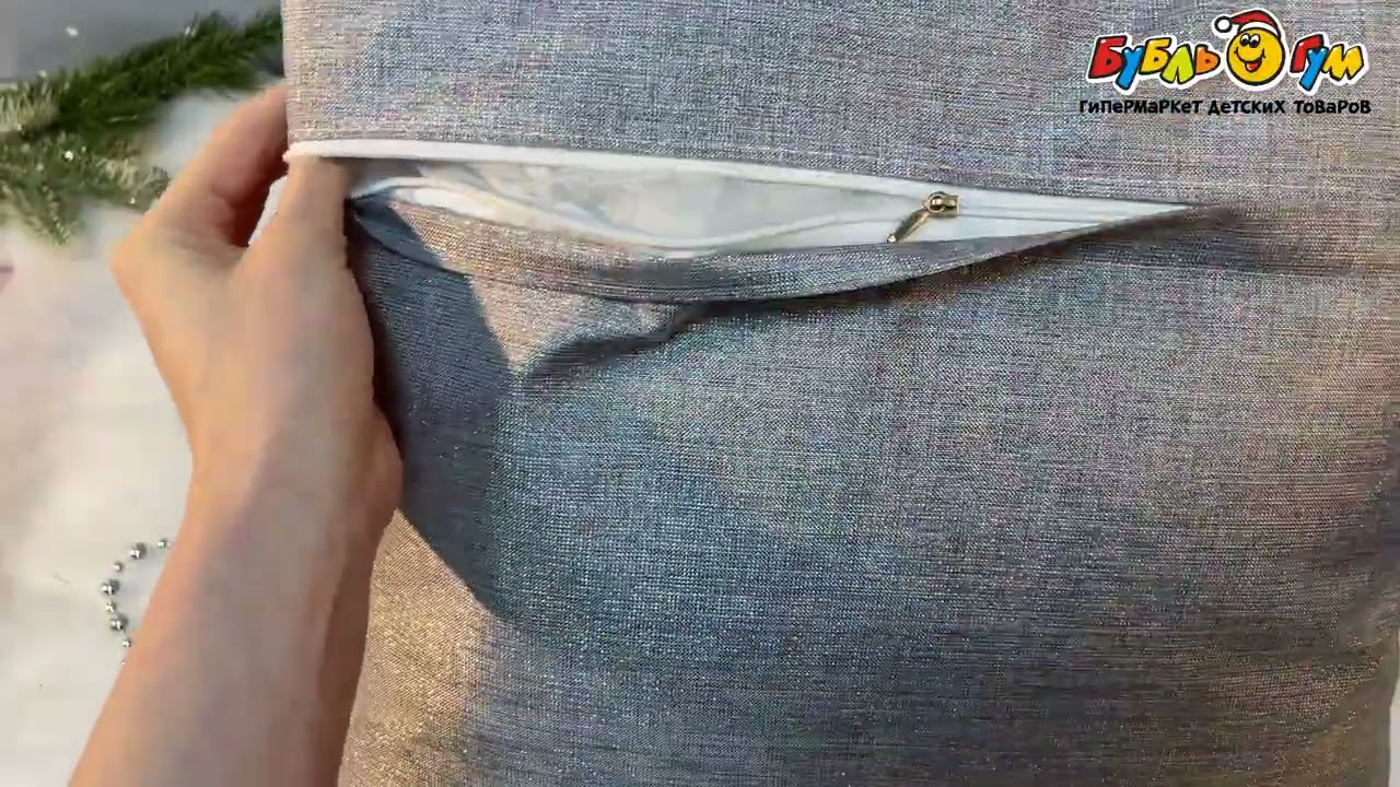 Подушка Снежинка декоративная в серебряном цвете 44х44см - видео