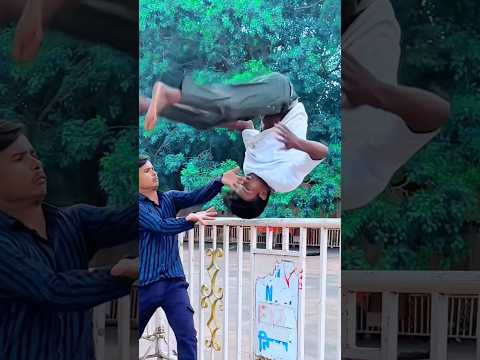 Bhai ko mata😭phat Gaya😰please🙏support me￼￼🤸🏻‍♂️#viraljump #dogclothes#dogflip #dogshorts #stunt