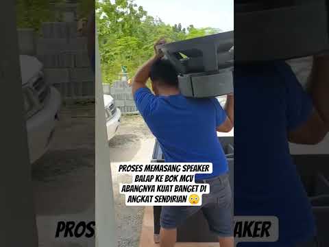 Proses memasang speaker balap ke bok mcv 🔥. #speaker #speakerbalap #mcv #wow #soundbattle #sound