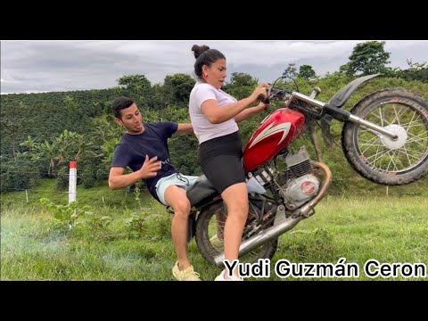 🛵Cuando obligas a tu marido a que te enseñe a manejar moto🛵🤣