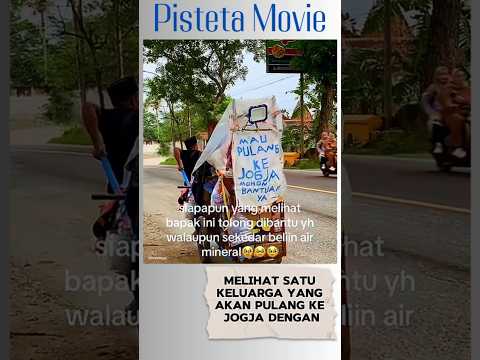 Pemuda belikan makanan ke satu keluarga yang akan pulang ke Jogja dengan memakai gerobak #shorts