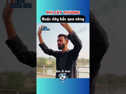 Phi cái que qua sông để làm cây cầu đi xe máy có được không