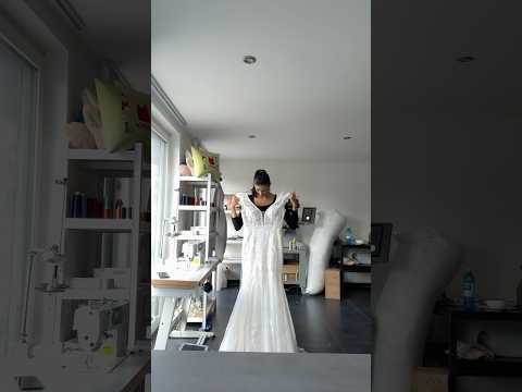 Wo ist dein Kleid? 🤭🫣 #erinnerungsstück #erinnerungen #hochzeit #hochzeitskleid #kissen