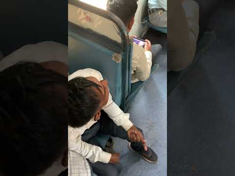 കയ്യില്ലെങ്കിലും തമ്പാക് ഉണ്ടാകാൻ അറിയുന്ന ബംഗാളി 😂 #ownvoicecomedy #viruls#virulshorts