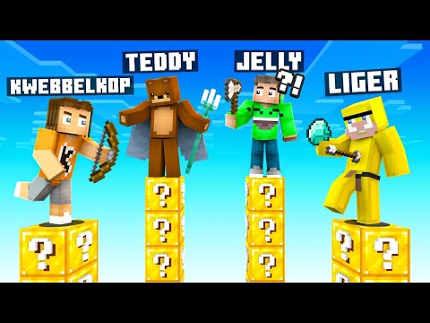 Minecraft LUCKY BLOCK TOWERS vs. NOOBS!