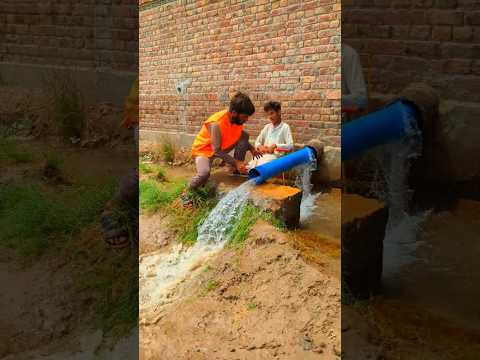 The water pipe in Wall ๐คฃ #funny #reels #comedy #shorts