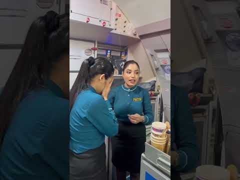 Indigo flight ka video huwa viral buddha aur hostess ki fight #funny #avation #india