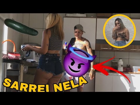 ACORDEI COM PEPINO NAS CALÇAS NA MANSAO SPACE
