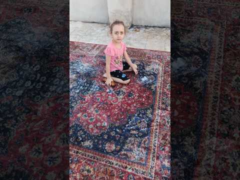 خلودة صارت خدامة 😂 #comedy #كوميديات #funny #ضحك #اكسبلور #كيدز #مقاطع_مضحكة #ترفيهي #خلود_الصغيره