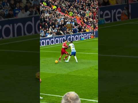 مشادة نارية على أرض الملعب: أرنولد ضد وايستوبنان | شاهد اللاعبين يصطدمان!🔥⚽ #ليفربول #برايتون
