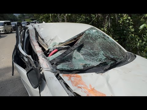 Mobil Brio R3M Bl0ng T4br4k Ekor Truk Dari Belakang di Sitinjau Lauik