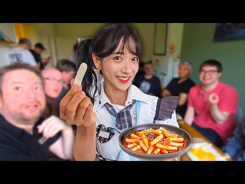 I served Food for my Viewers (Toe Thumb Dinner)