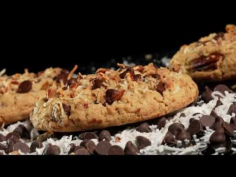 Cowboy Cookie | Crumbl Cookies