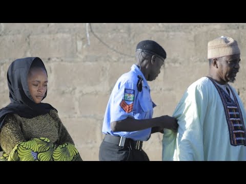 Kalli Anxo Bincike A Gidan Bosho  Da Yan Sanda ( Musha dariya ) Dole Short Video Comedy